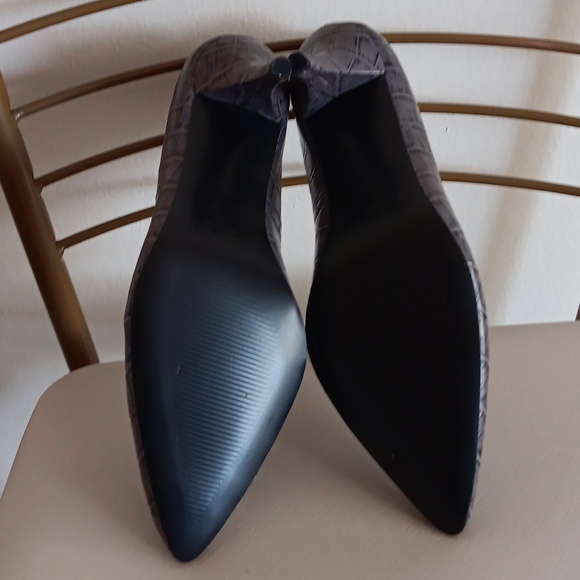 New!Victoria's Secret Colin Stuart Croc Kitten Heels - Picture 4 of 5